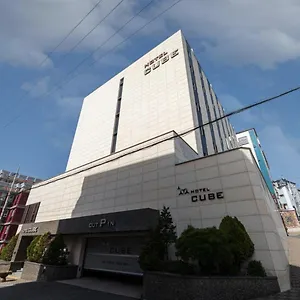 Cube Hotel