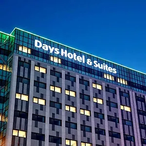 Days & By Wyndham Airport ホテル